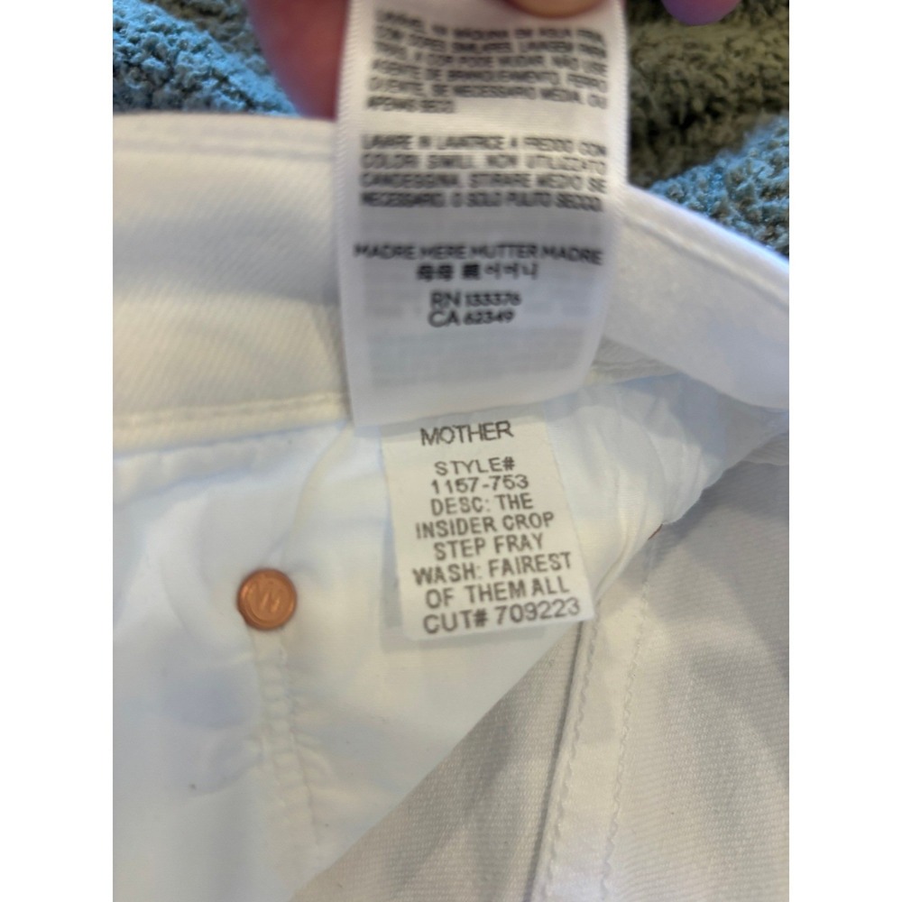 MOTHER The Insider Crop Step Fray Jeans White Fairest Of Them All 31 1157-753 - Picture 5 of 7
